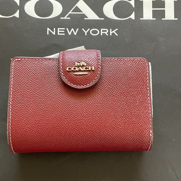 coach Medium Corner Zip Wallet 6390 - Picture 1 of 5